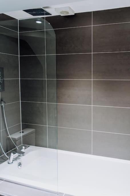 דירות לונדון Modern 1Br In Brixton - Just Renovated! מראה חיצוני תמונה